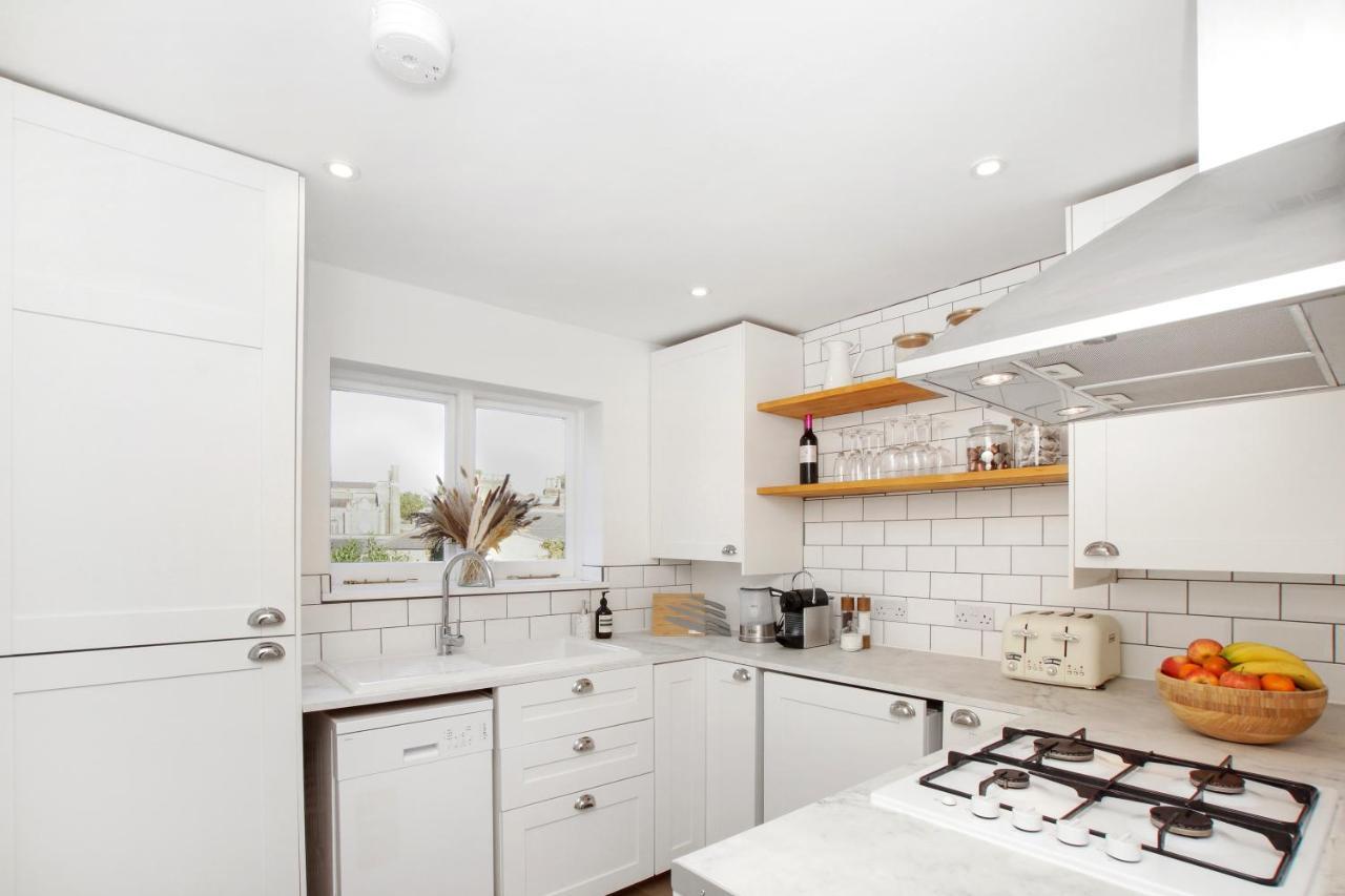 ロンドンBright, Stylish & Cosy 3-Bed Flat Near Mile Endアパートメント エクステリア 写真